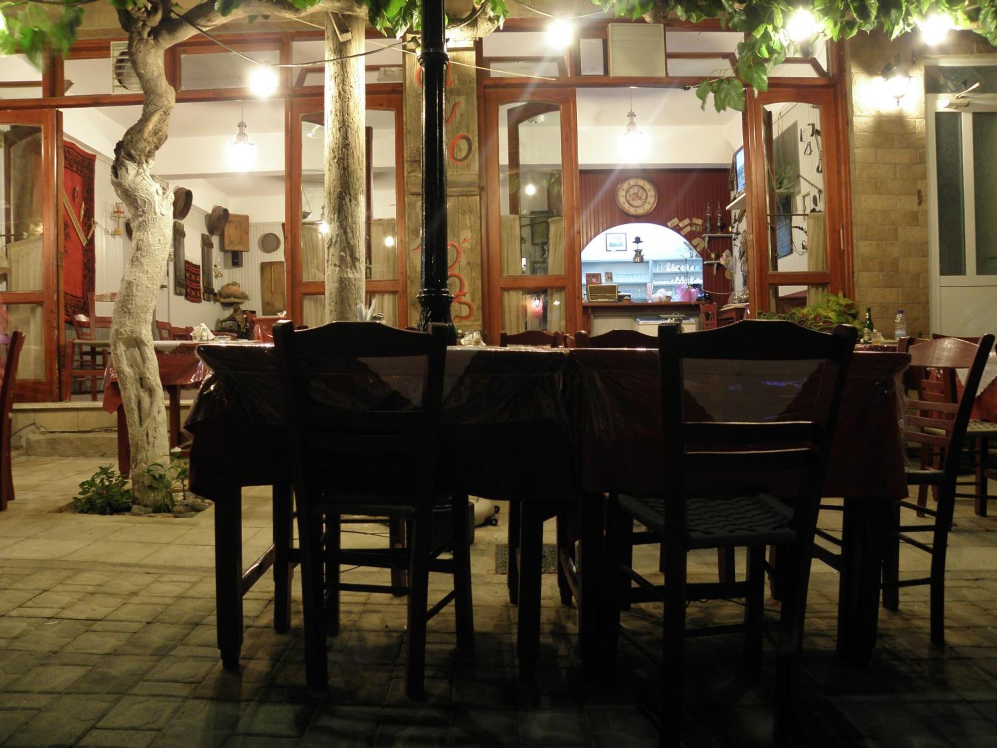Megim Hotel Палеохора Экстерьер фото