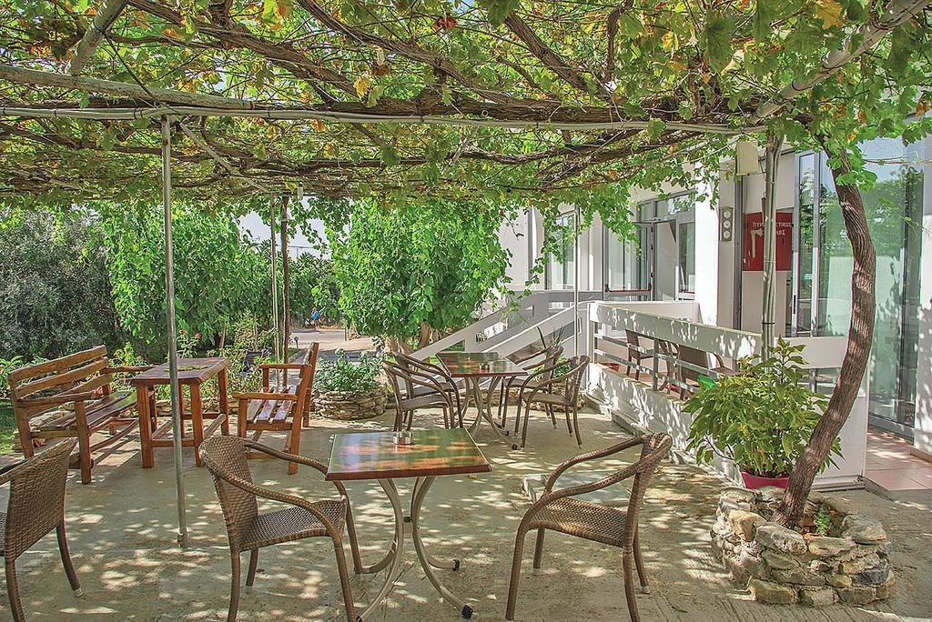Megim Hotel Палеохора Экстерьер фото