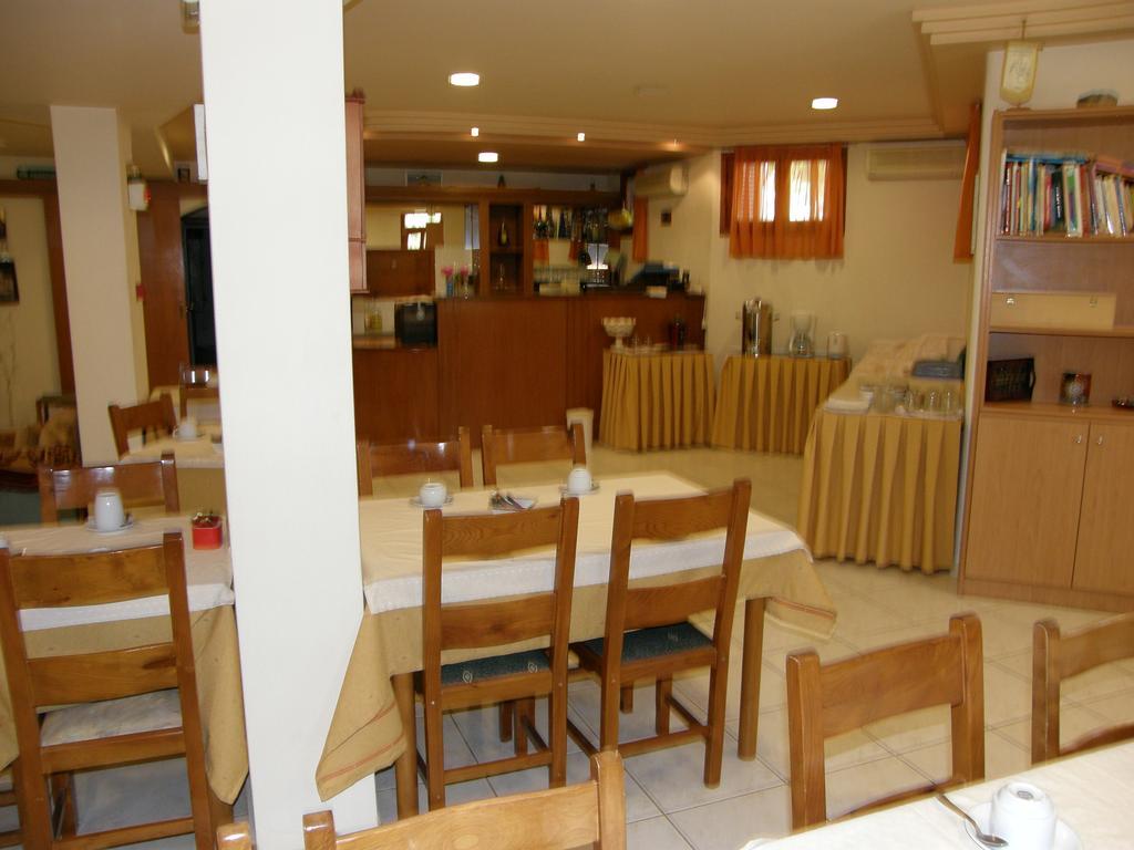 Megim Hotel Палеохора Экстерьер фото